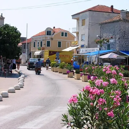 公寓 Kate 穆泰尔岛