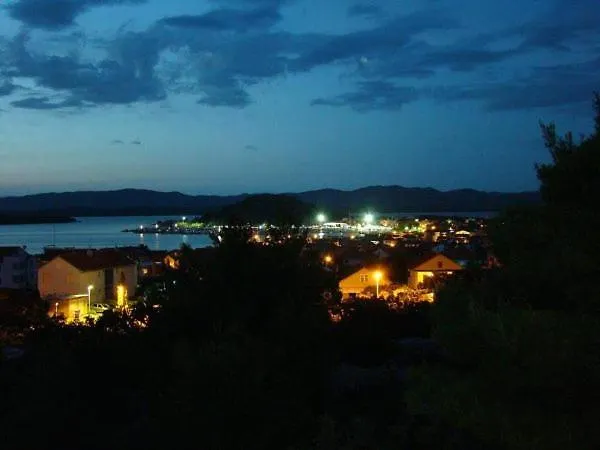 Kate 公寓 穆泰尔岛